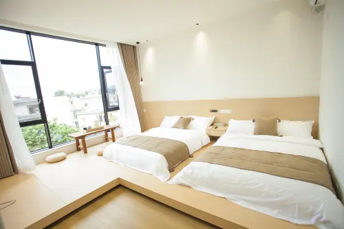 Fuxian Lake Xiyu Homestay