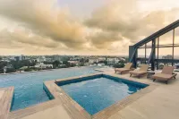 Accra Luxury Apartments at Kass - С бассейном