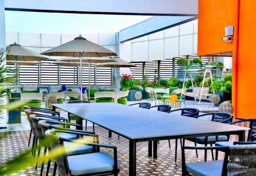 Home2 Suites by Hilton Pool