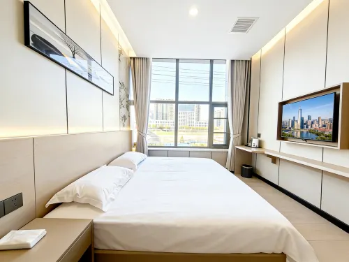 Lixian Chenxin Hotel