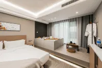 Mountain House Private Hot Spring Homestay