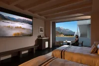 Yichuan·Hoshino | Mountain View Sunshine Golden Peak · Designer Homestay