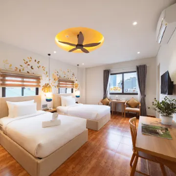 Sujet Center Hotel by Haviland Отели рядом с достопримечательностью «Phap Lam Pagoda»