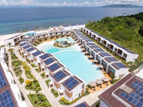 LIME Resort Bohol, a member of Radisson Individuals Premier - Parkplatz