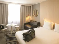 Novotel Bordeaux Lac Hotels near Bordeaux-Lac