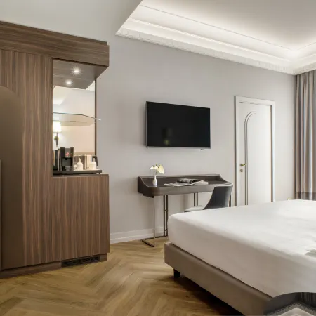 Aria Palace