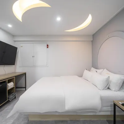 JASMINE Hoteles cerca de Estación de metro Sinchon