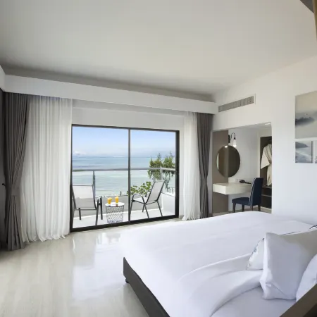 Centara Life Cha-Am Beach Resort Hua Hin