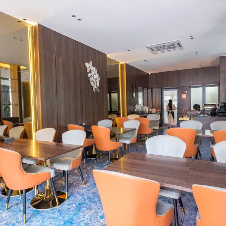 Carista Hotel