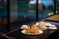 也寐・芸術邸｜海島芸術の宿（潿洲島カラフルなビーチ）
