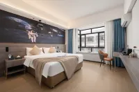 Licheng Yunman Hotel (Wenchang High speed Railway Station Wennan Old Street Branch)
