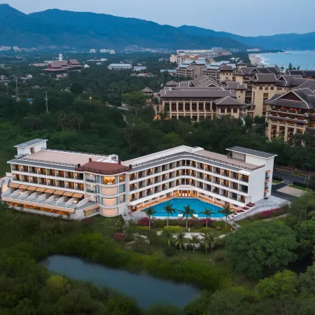 Blossom Land Sanya Yalong Bay