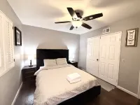 The Quiet Lux Room #3 with KB(Kingsize Bed) - Homestays