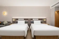 Homeinn Plus Hotel (Xiaogan Airport Economic Zone)