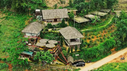 Larosa Homestay