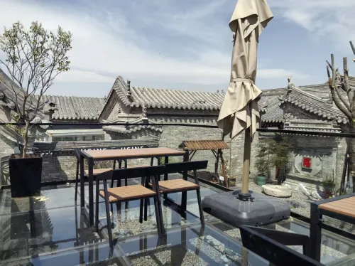 Pingcheng Xu Courtyard House Homestay (Datong Ancient City Daiwang Mansion)