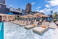 Pipa Bangkok Sukhumvit 11 by Kingston Hotels - Infinity Pools