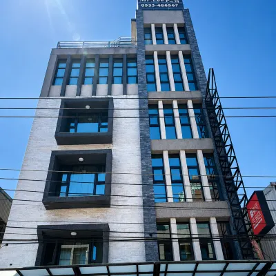 Mr. Lee Elevator B&B Hualien- Near Night Market 제너럴 홀 주변 호텔