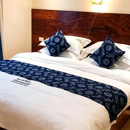 Jianhe Hot Spring Linsen Collection Theme Hotel