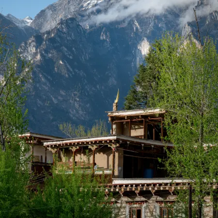 Danba Zongkar Homestay