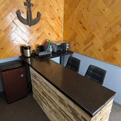Apartments Aleut 鄰近金橋的酒店