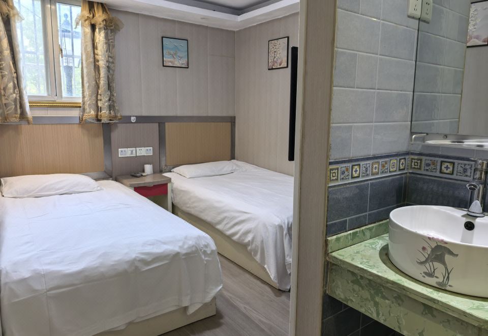 Shenggong Fashion Hotel Images