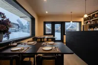 Mountain Rest & River Journey | Songman Collection Simone | Detached Wild Luxury Holiday Homestay - Airport Shuttle