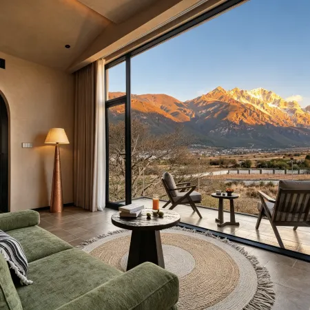 LUZBAISHA Wild Luxury Homestay | Mountain Snow Bank, Sunrise Golden Peak (Baisha, Lijiang)