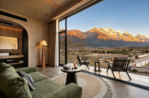 LUZBAISHA Wild Luxury Homestay | Mountain Snow Bank, Sunrise Golden Peak (Baisha, Lijiang) - 4 stelle
