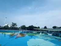Wuhu Country Garden Phoenix Hotel - Pools