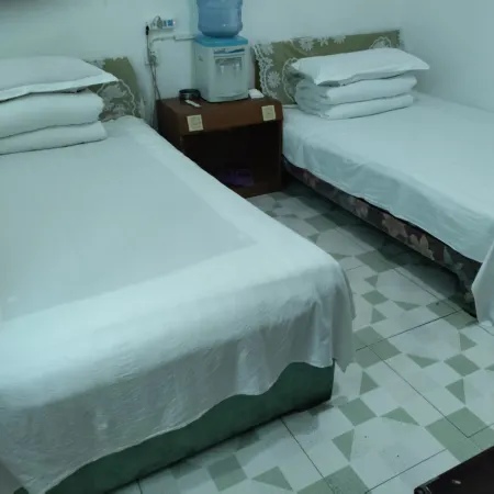 Yuqing Wangji Inn