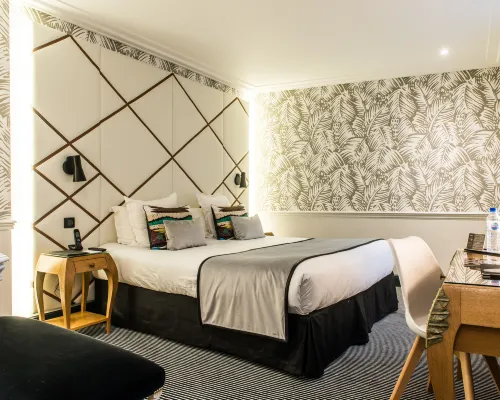 Hotel Jardin le Brea Hotel berhampiran Stesen Metro Vavin