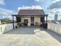 Melaka Hideaway Villa, KTV, BBQ, Arcade Games, Pool, 10min to JONKER WALK, KLEBANG BEACH - Homestays