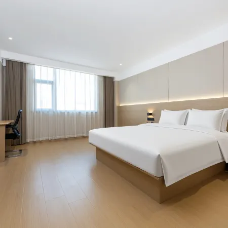 Yuejinghao Select Hotel (Yancheng Dafeng Yongtai International Square)