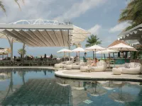 Kudo Hotel & Beach Club - Adults Only Hotels near طريق بانغلا