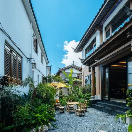 Floral Hotel·Miyake Yisheng Vintage Snow-View Hotel (Sifang St, Lijiang)