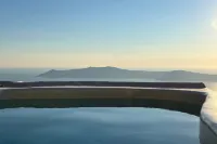 Kivotos Santorini - Kolam Infiniti