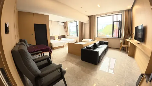 Zhalantun Mogoqi Town Senbao Hotel - 2 ดาว