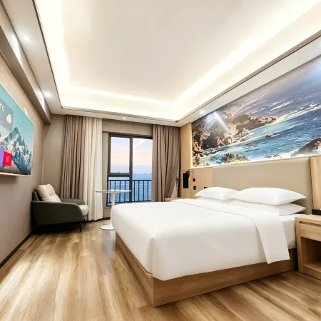 Urban Light Hotel (Kunming South Railway Station Chunrong Street Subway Station)