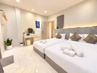 TATA 7BR Private Pool Villa Pattaya - balcony