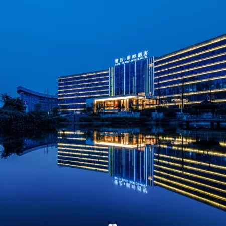 Egret Island Lakeside Hotel
