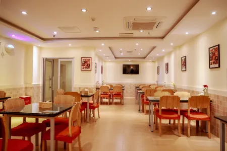 Homeinn Hotel (Xinmin Liaohe Avenue) Отели рядом с достопримечательностью «Shimin Square»