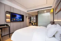 Qingmu Platinum Hotel (Fuyang Yaoban Suning Plaza) Hotel in zona Liyang East Station