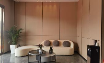 Howard Johnson Hotel