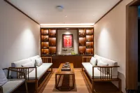 Chengdu Yuanheyuan Buddha Zen Hotel