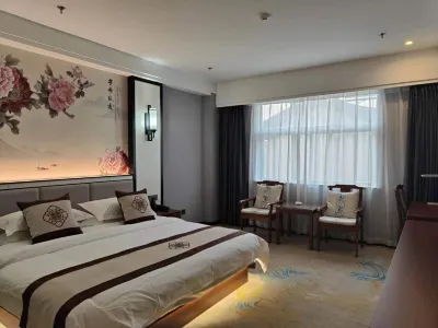 Yulong Business Hotel