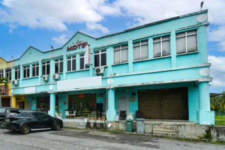 Dimensi Hotel Отели в г. Sungei Petai