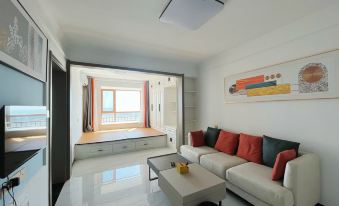 Huali Qianshuiwan Seaview Holiday Apartment