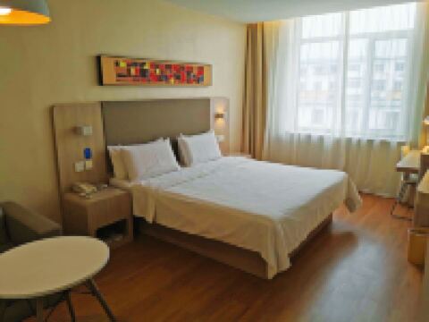 HanTing Hotel (Fushun Railway Station)