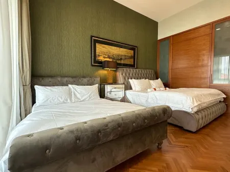 Cozy Straits Quay Seafront Homestay Отели в г. Танджунг-Токонг